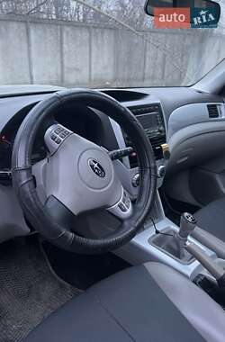 Внедорожник / Кроссовер Subaru Forester 2008 в 