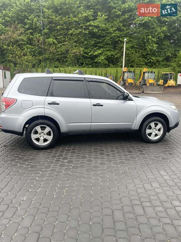 Позашляховик / Кросовер Subaru Forester 2011 в Бібрці