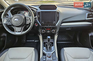 Внедорожник / Кроссовер Subaru Forester 2022 в 