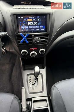 Внедорожник / Кроссовер Subaru Forester 2008 в 