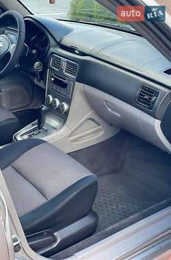 Позашляховик / Кросовер Subaru Forester 2005 в 