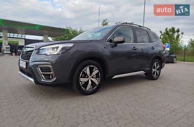 Внедорожник / Кроссовер Subaru Forester 2019 в Киеве