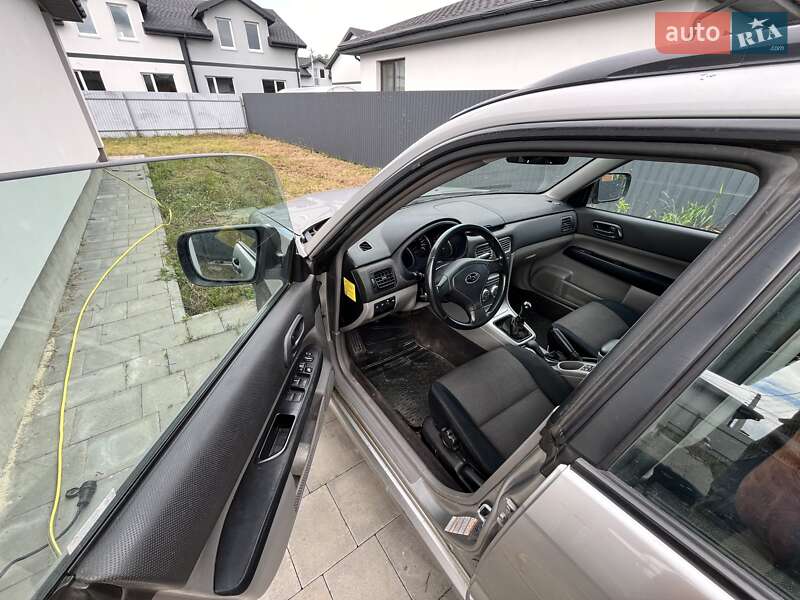 Внедорожник / Кроссовер Subaru Forester 2006 в Киеве