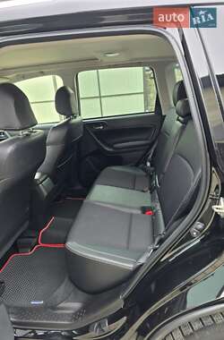 Внедорожник / Кроссовер Subaru Forester 2018 в 