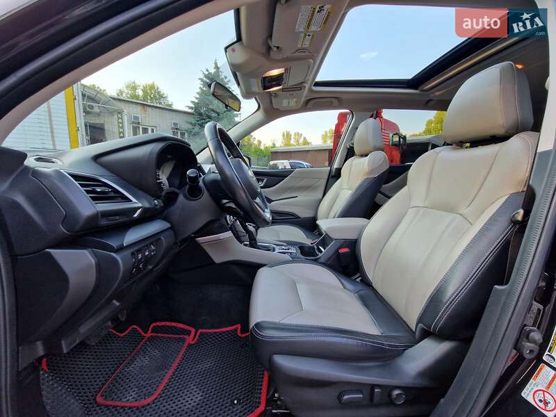 Позашляховик / Кросовер Subaru Forester 2019 в Дніпрі