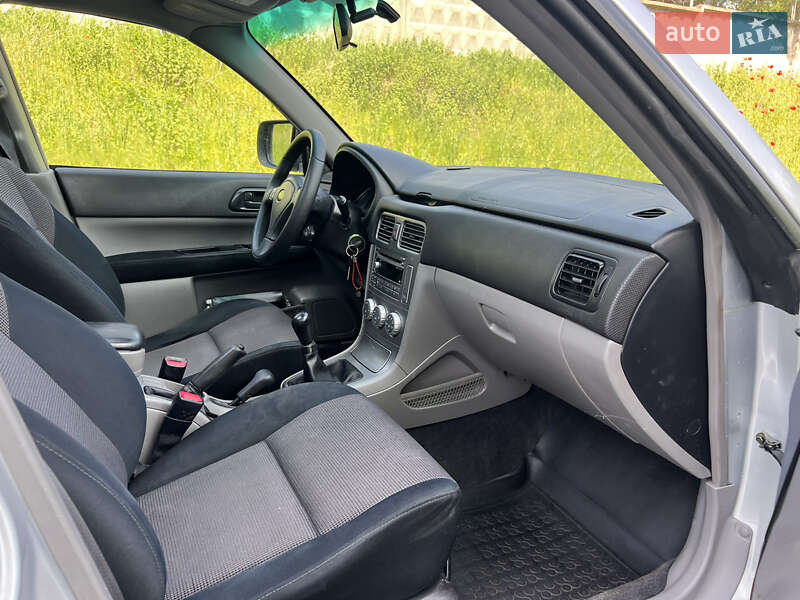 Внедорожник / Кроссовер Subaru Forester 2006 в Харькове