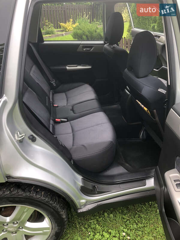 Внедорожник / Кроссовер Subaru Forester 2010 в Коломые