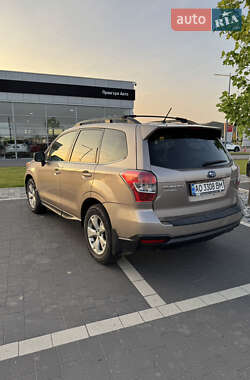 Внедорожник / Кроссовер Subaru Forester 2015 в 