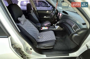 Внедорожник / Кроссовер Subaru Forester 2011 в 