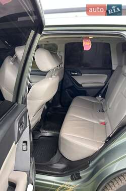 Внедорожник / Кроссовер Subaru Forester 2013 в 
