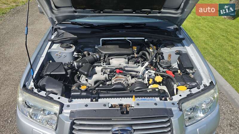 Внедорожник / Кроссовер Subaru Forester 2006 в Каменском