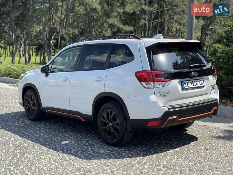 Позашляховик / Кросовер Subaru Forester 2023 в Дніпрі