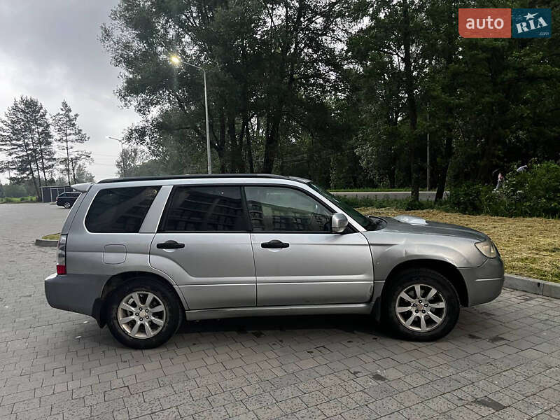 Внедорожник / Кроссовер Subaru Forester 2006 в Львове