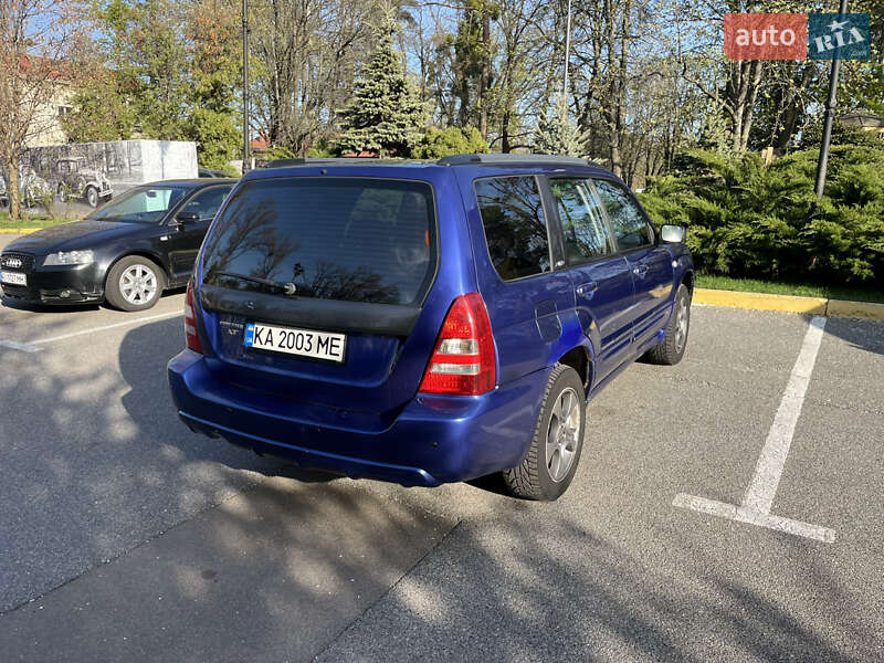 Позашляховик / Кросовер Subaru Forester 2003 в Києві