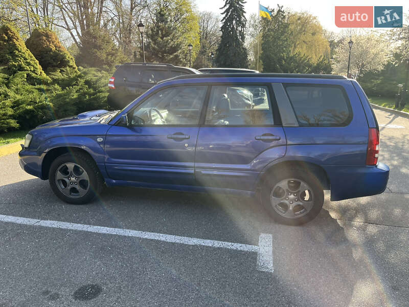 Позашляховик / Кросовер Subaru Forester 2003 в Києві