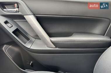 Внедорожник / Кроссовер Subaru Forester 2014 в 