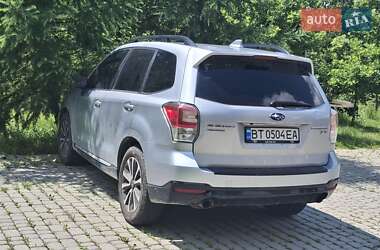 Позашляховик / Кросовер Subaru Forester 2017 в Києві
