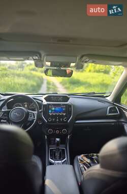 Позашляховик / Кросовер Subaru Forester 2021 в 