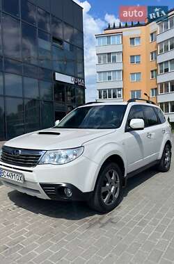 Внедорожник / Кроссовер Subaru Forester 2008 в Новояворовске