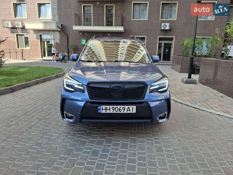 Внедорожник / Кроссовер Subaru Forester 2016 в 
