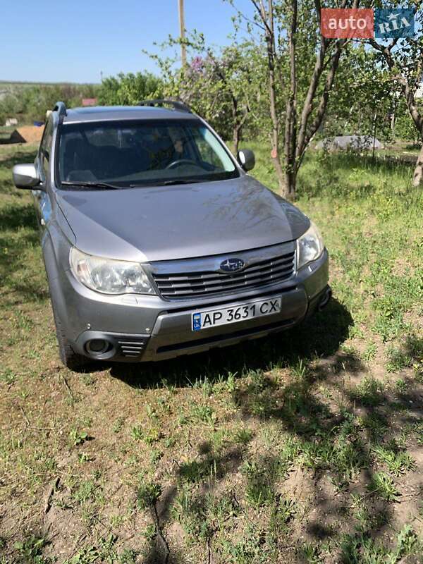 Внедорожник / Кроссовер Subaru Forester 2008 в 