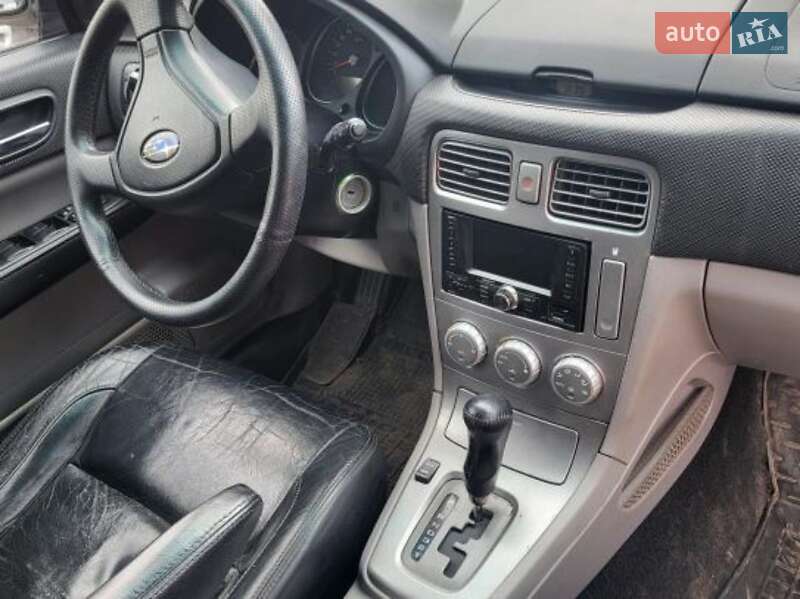 Внедорожник / Кроссовер Subaru Forester 2005 в Черновцах