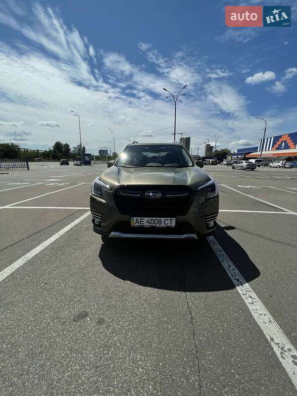 Внедорожник / Кроссовер Subaru Forester 2021 в Киеве