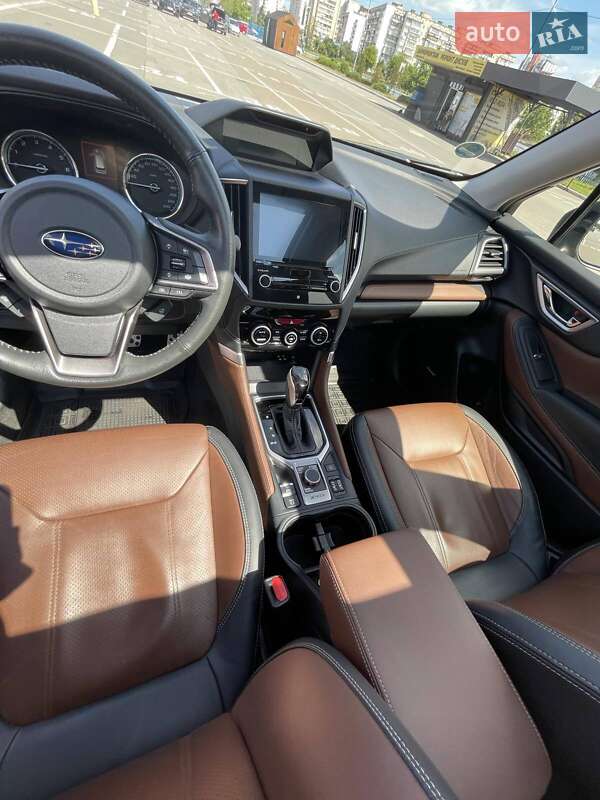 Внедорожник / Кроссовер Subaru Forester 2021 в Киеве