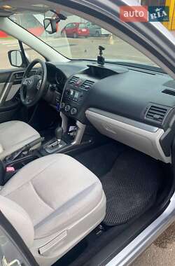 Внедорожник / Кроссовер Subaru Forester 2014 в Житомире