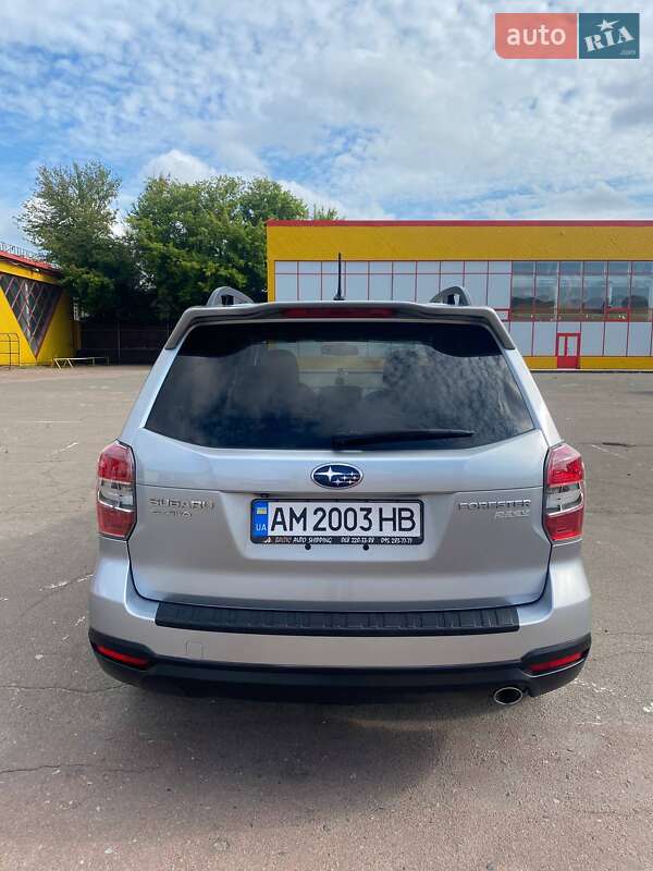 Внедорожник / Кроссовер Subaru Forester 2014 в Житомире