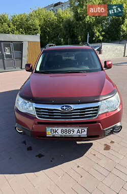 Внедорожник / Кроссовер Subaru Forester 2009 в 
