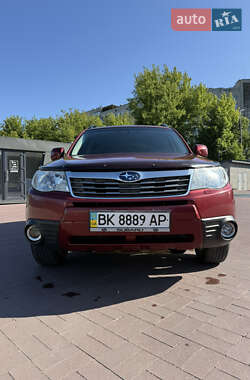 Внедорожник / Кроссовер Subaru Forester 2009 в 