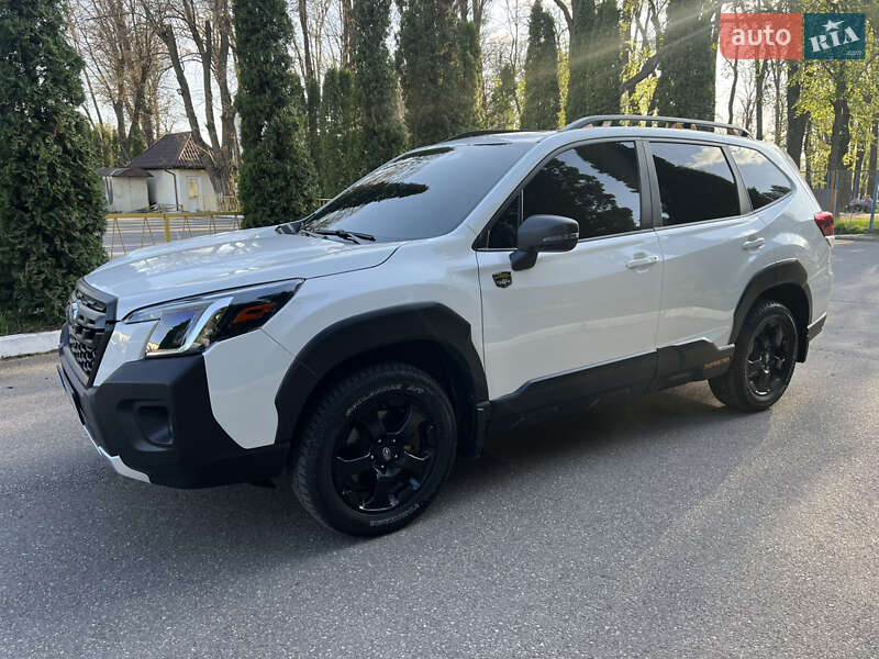 Позашляховик / Кросовер Subaru Forester 2022 в 