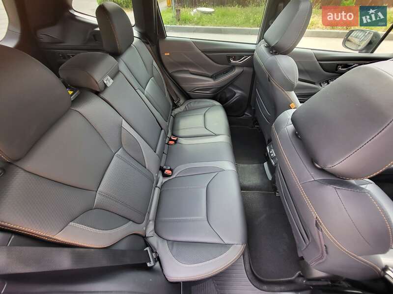 Внедорожник / Кроссовер Subaru Forester 2022 в Харькове