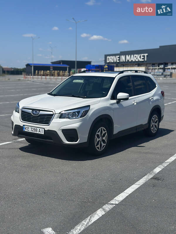 Внедорожник / Кроссовер Subaru Forester 2020 в Днепре