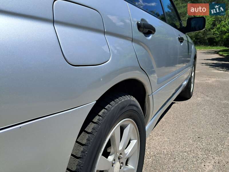 Внедорожник / Кроссовер Subaru Forester 2006 в Киеве