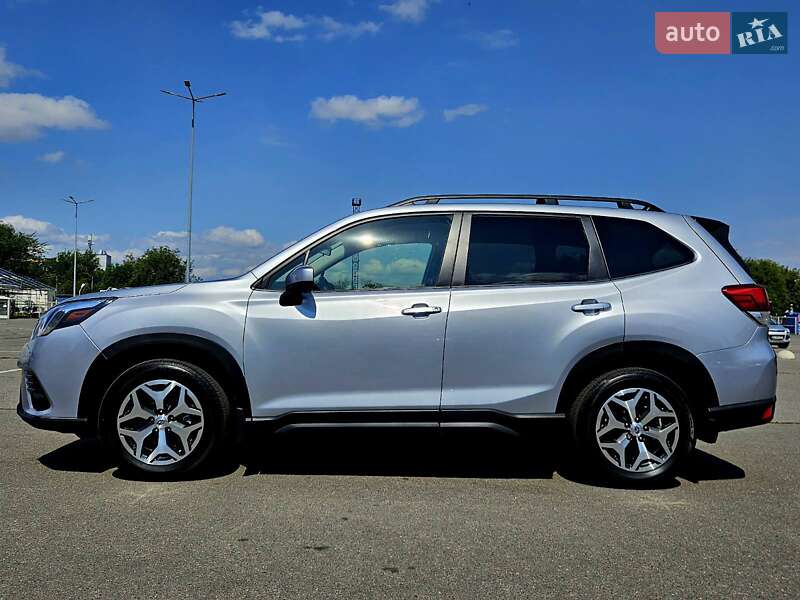 Внедорожник / Кроссовер Subaru Forester 2024 в Днепре