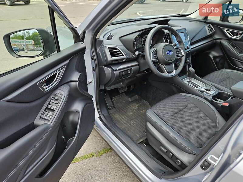 Внедорожник / Кроссовер Subaru Forester 2024 в Днепре