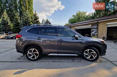 Внедорожник / Кроссовер Subaru Forester 2023 в 