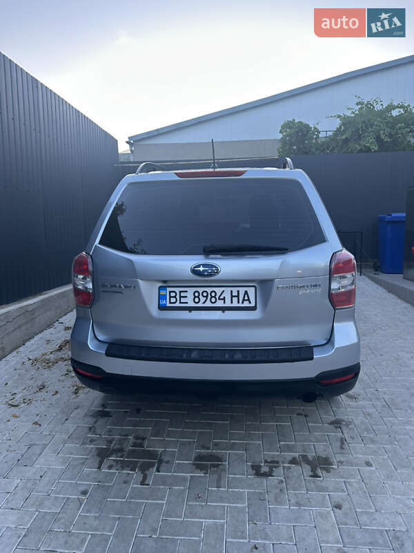 Позашляховик / Кросовер Subaru Forester 2014 в Первомайську