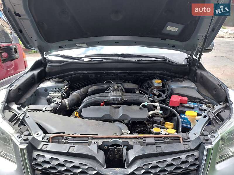 Внедорожник / Кроссовер Subaru Forester 2015 в Киеве