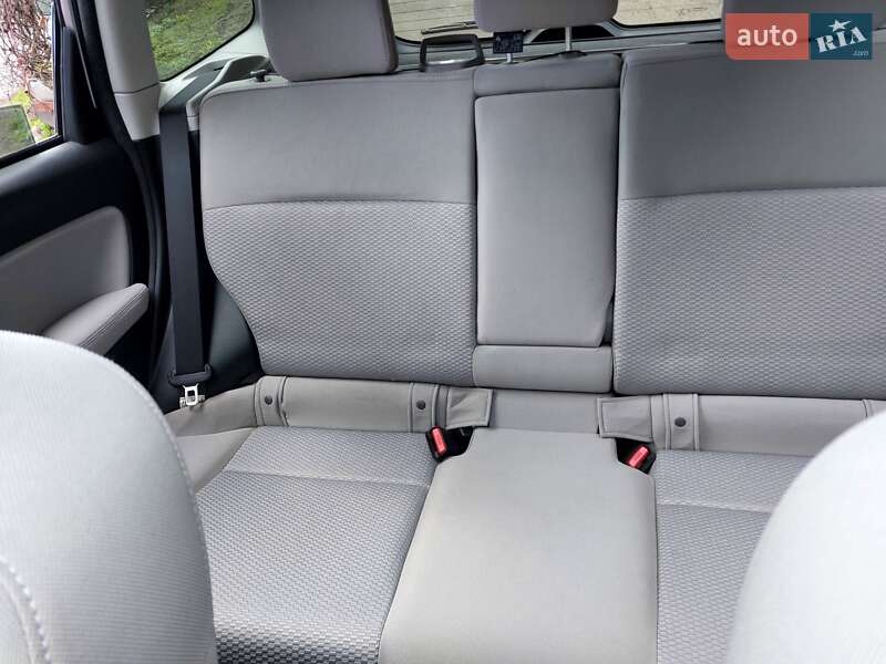 Внедорожник / Кроссовер Subaru Forester 2015 в Киеве