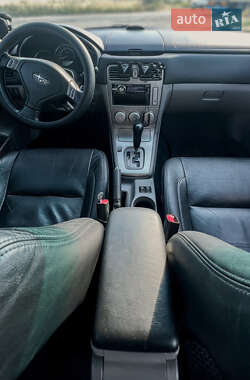 Внедорожник / Кроссовер Subaru Forester 2006 в 