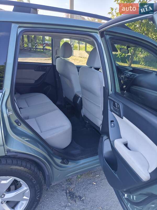 Внедорожник / Кроссовер Subaru Forester 2015 в Днепре