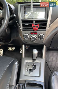 Внедорожник / Кроссовер Subaru Forester 2010 в 