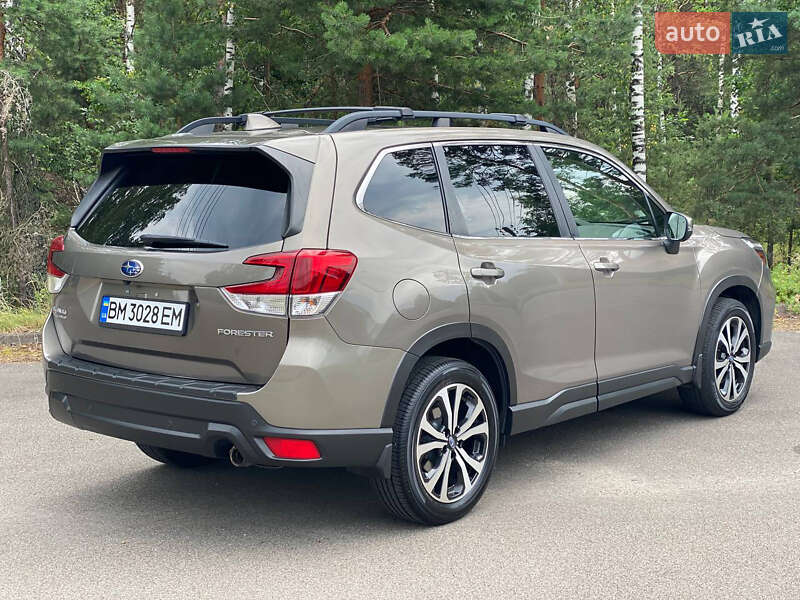 Внедорожник / Кроссовер Subaru Forester 2021 в Киеве