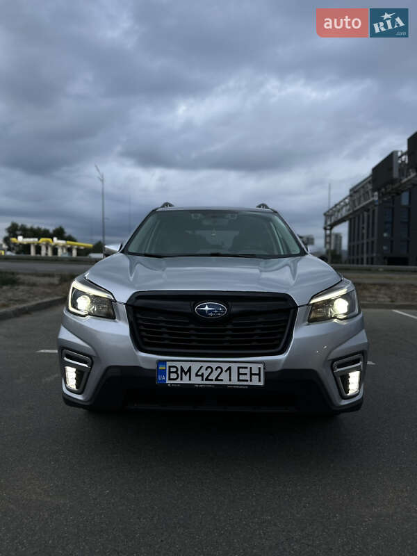 Внедорожник / Кроссовер Subaru Forester 2019 в Киеве