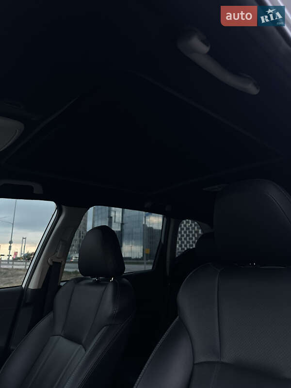 Внедорожник / Кроссовер Subaru Forester 2019 в Киеве