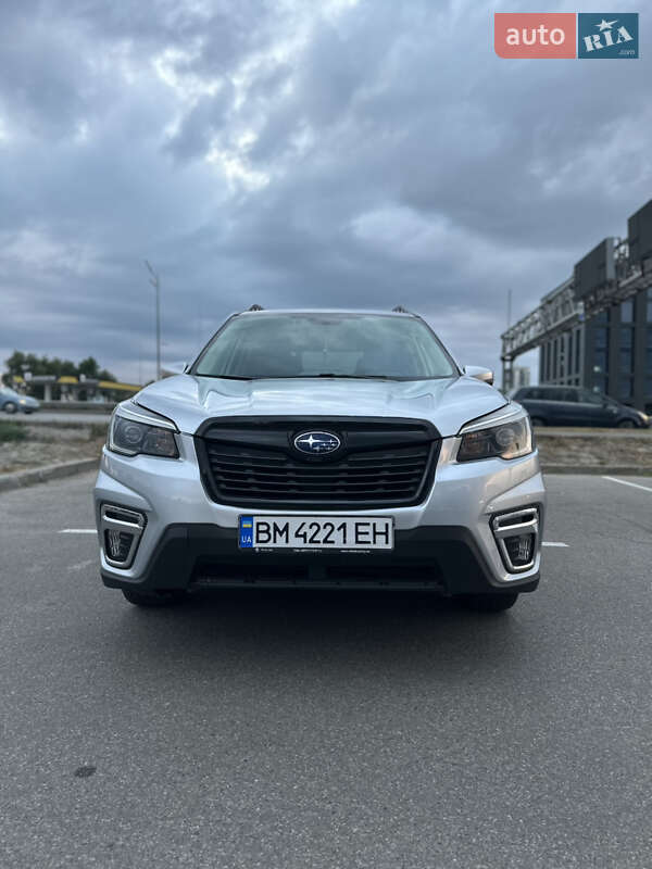 Внедорожник / Кроссовер Subaru Forester 2019 в Киеве