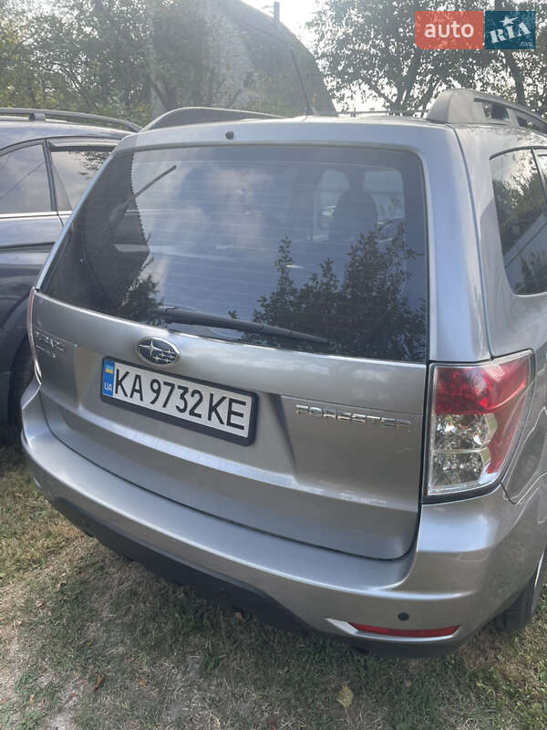 Внедорожник / Кроссовер Subaru Forester 2011 в Киеве